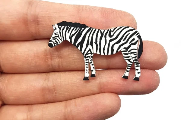 Farah Shah Zebra brooch - Image 3