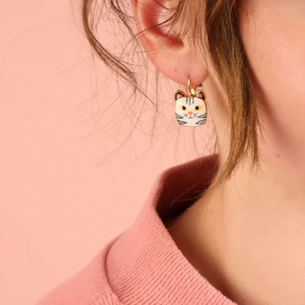 Taratata Billy Cat face leverback earrings - Image 3