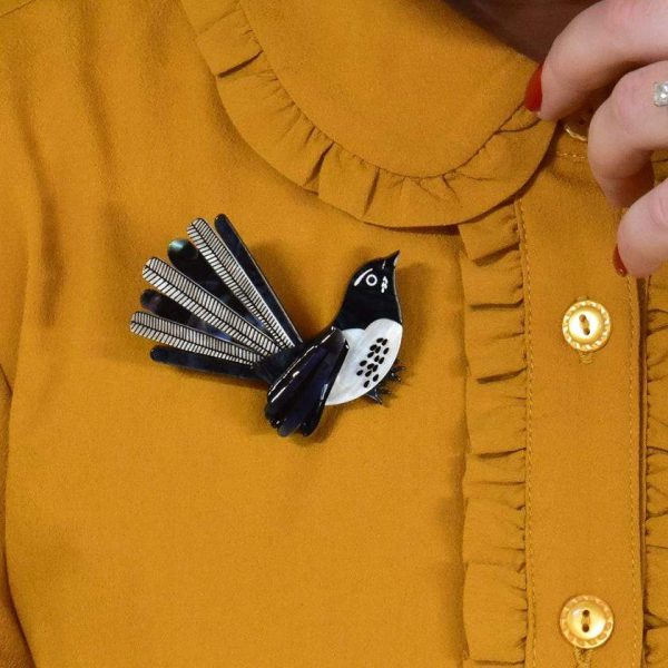 Silly Willy Wagtail brooch 2021 - Image 4