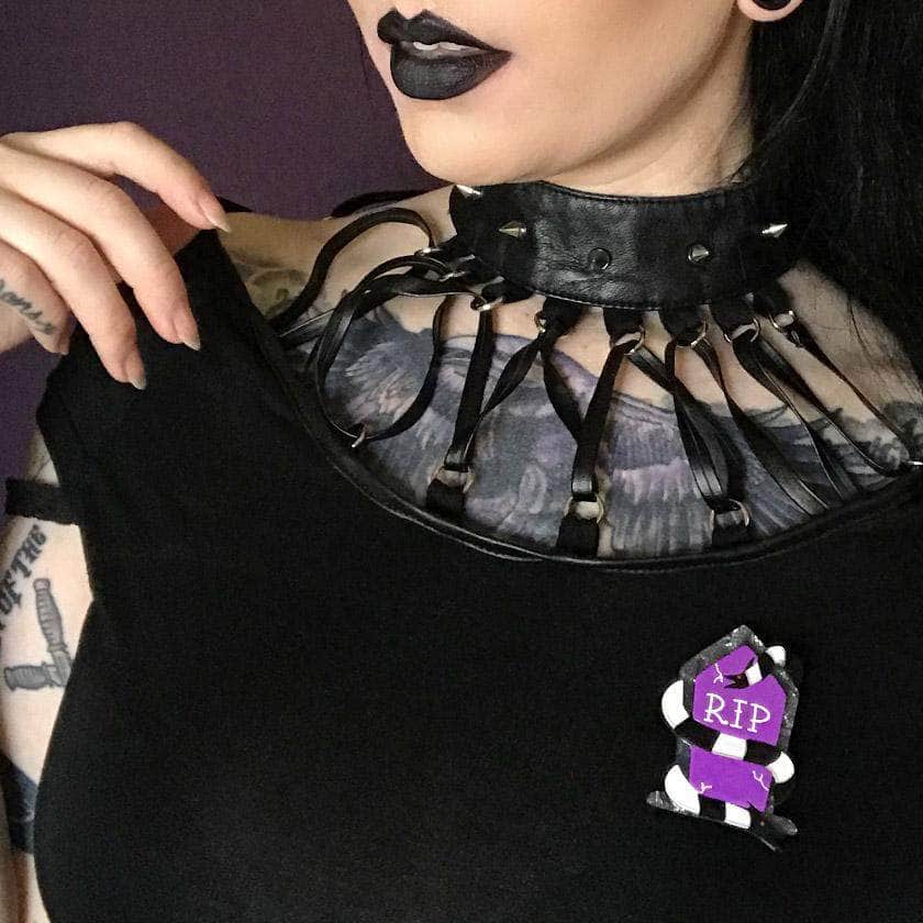 Netherworld Brooch 2018 (rare) old style silverplated pin will tarnish - Image 2