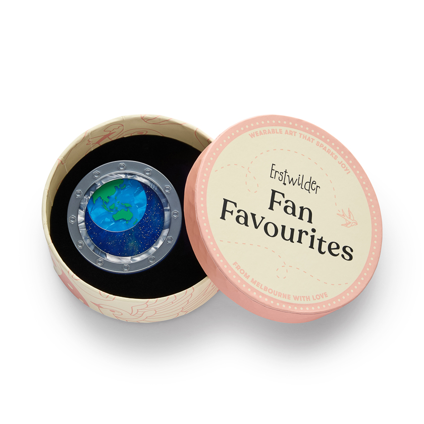 Tiny Blue Dot brooch 2026 - Image 4