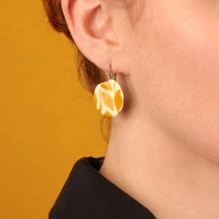 Taratata Kaly leverback earrings Mustard Yellow - Image 2